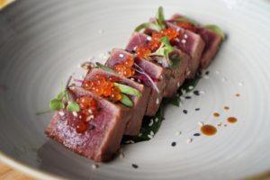 Tataki de ton rosu